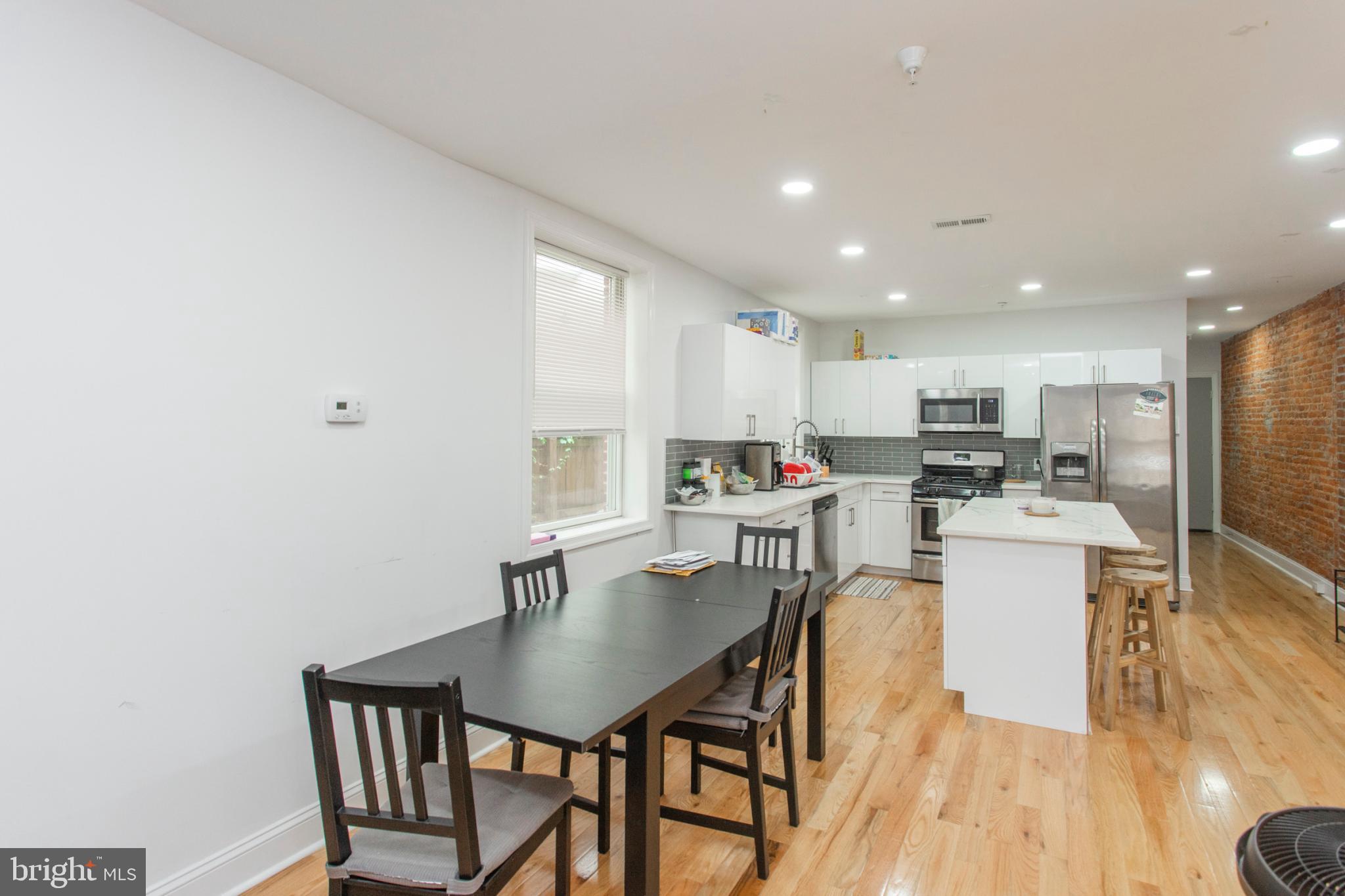 FAIRMOUNT - Residential Lease