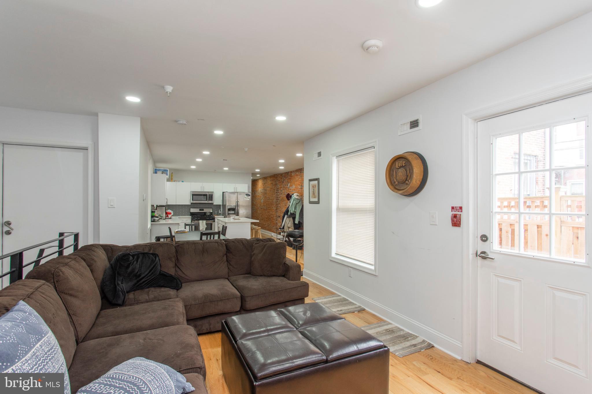 FAIRMOUNT - Residential Lease