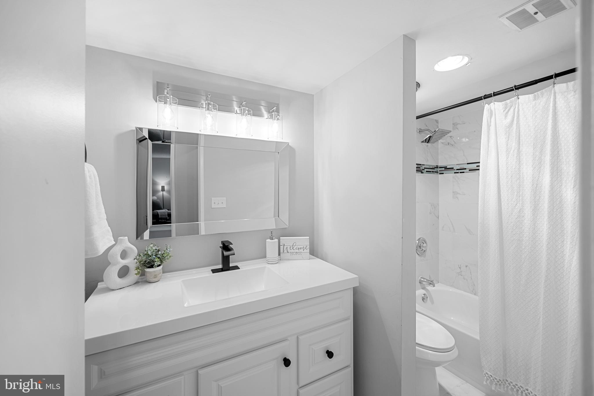 MONTEBELLO CONDO - Residential