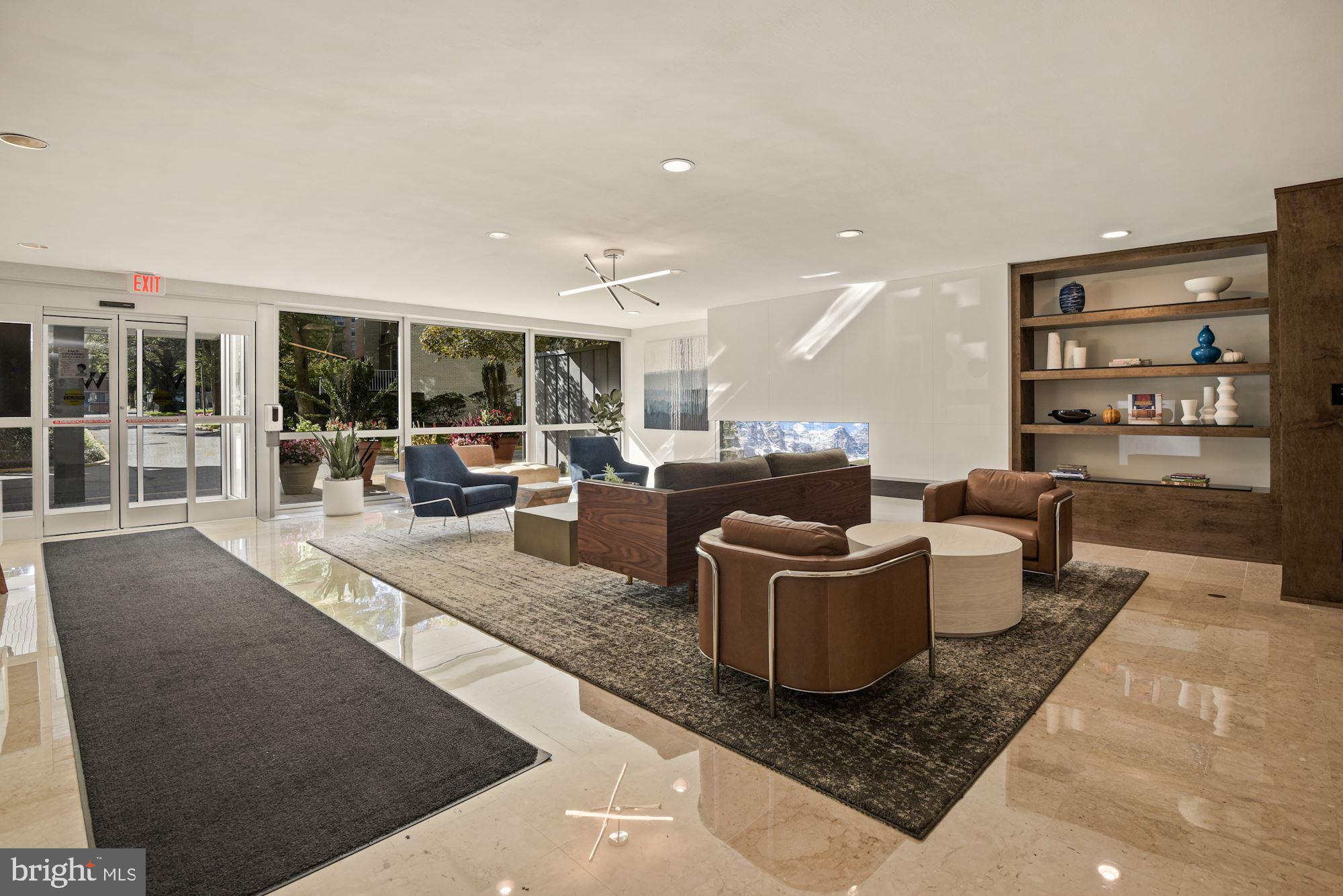 WHITEHALL - Residential