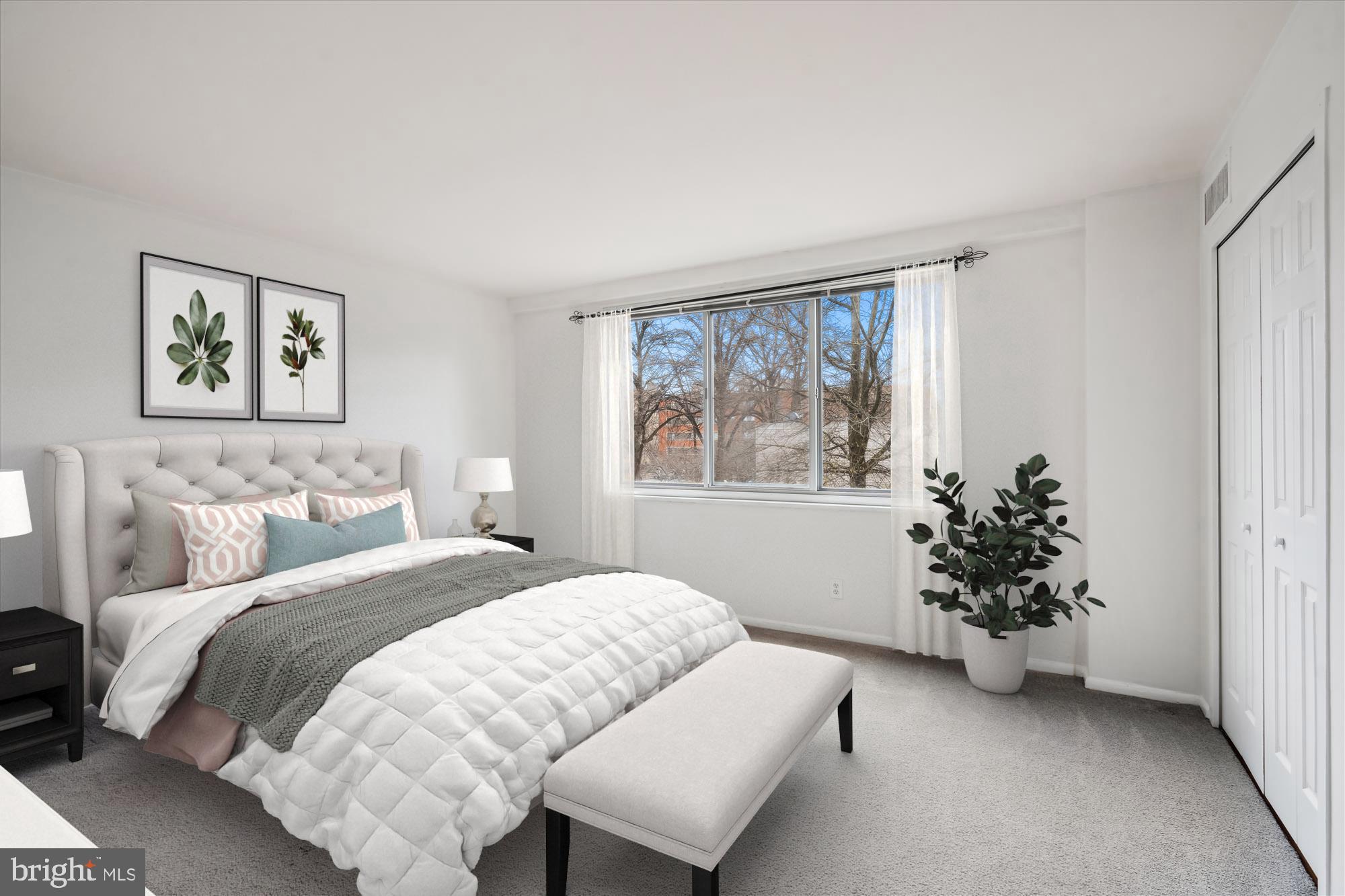 WHITEHALL - Residential