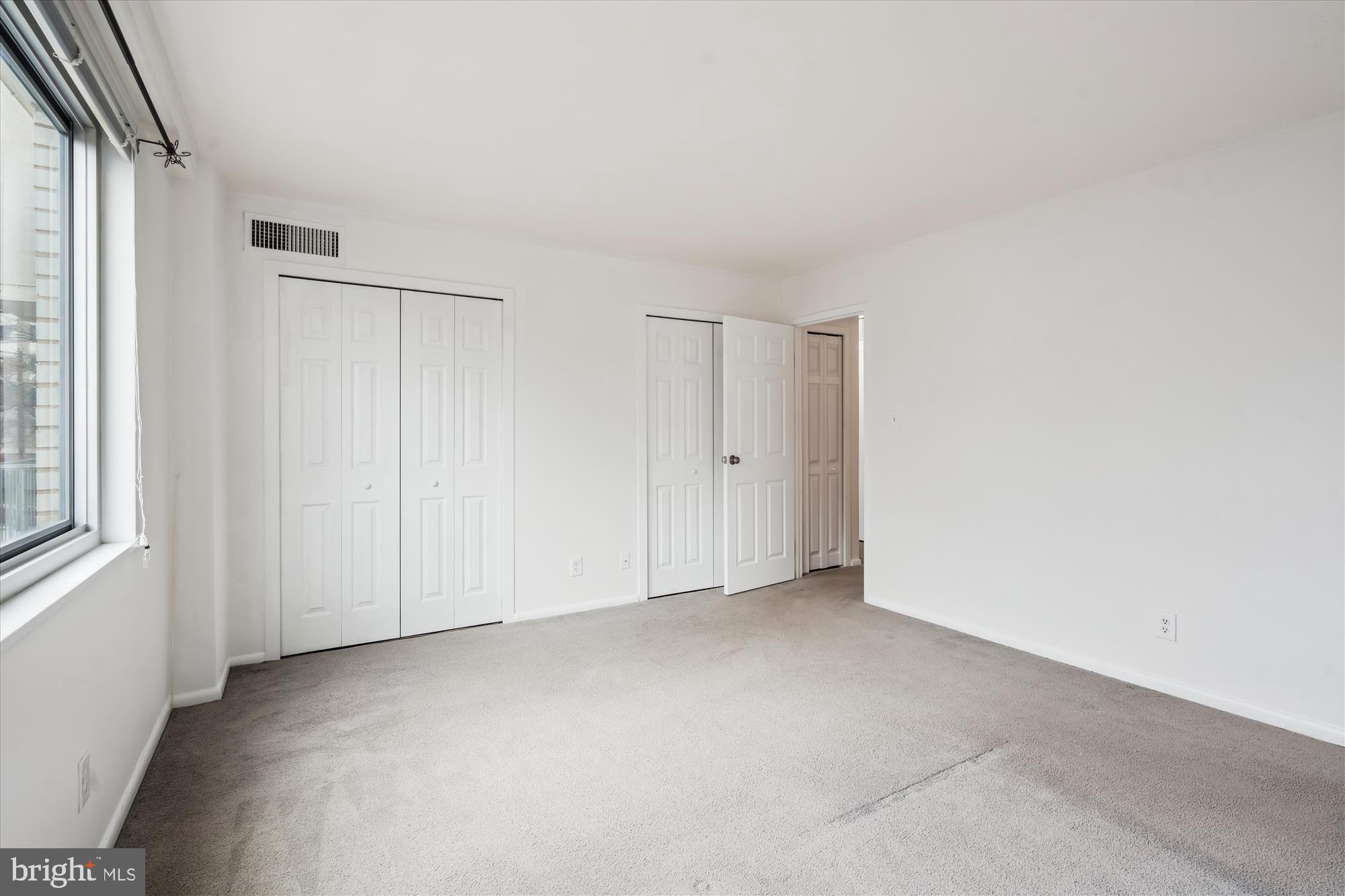 WHITEHALL - Residential