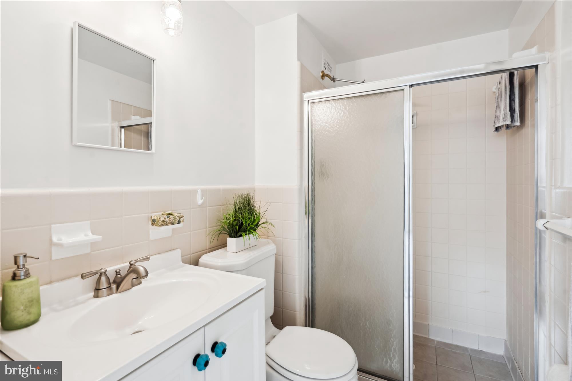 WHITEHALL - Residential