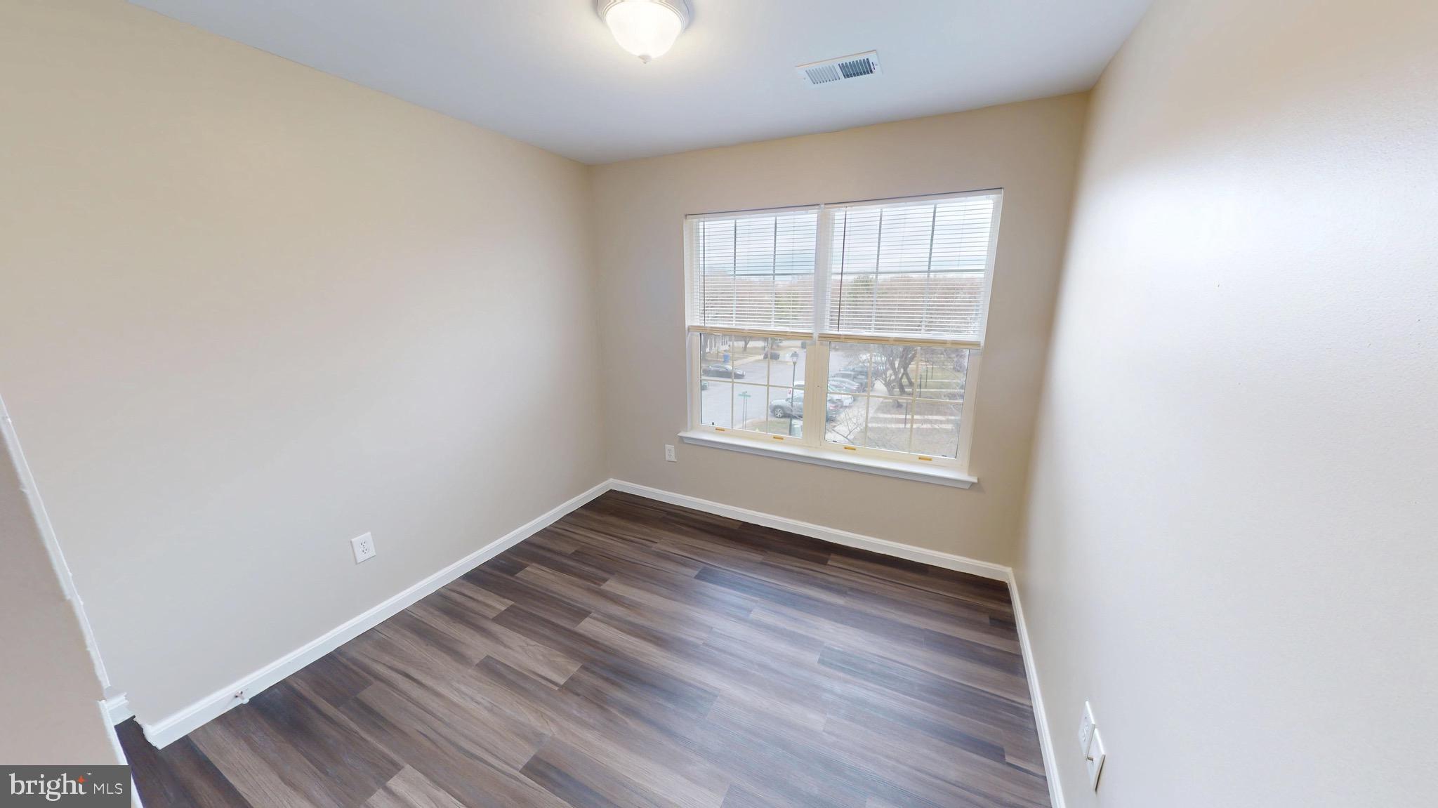 SOUTH HAMPTON SUB - Residential