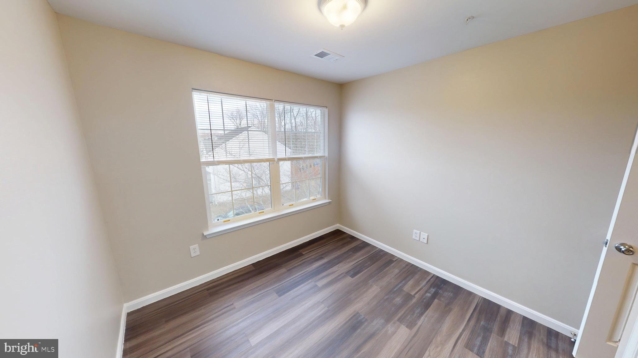 SOUTH HAMPTON SUB - Residential