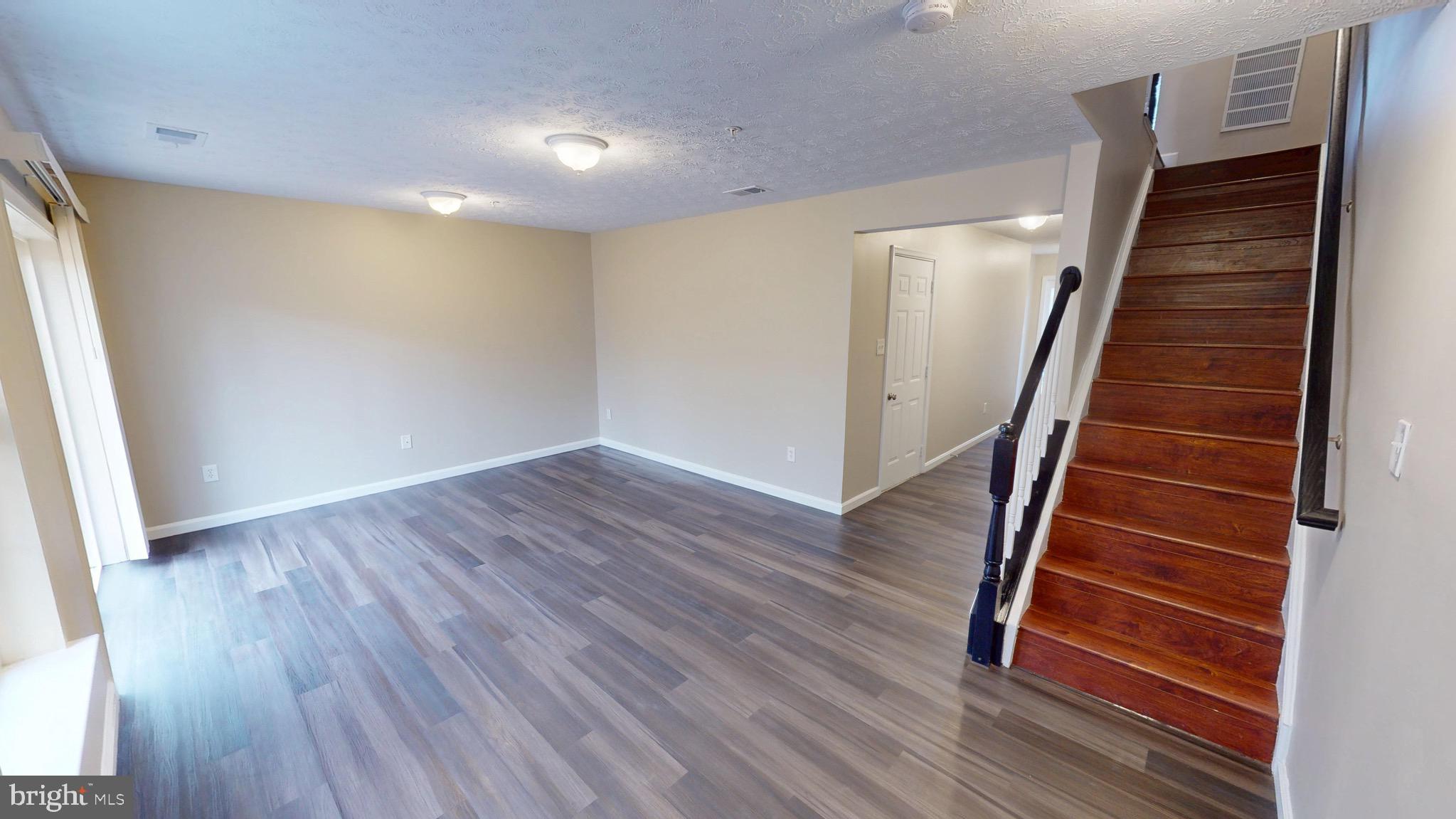 SOUTH HAMPTON SUB - Residential