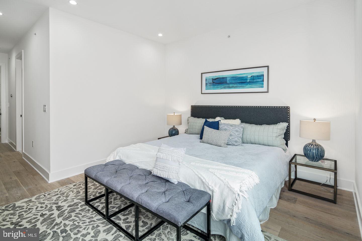 SOCIETY HILL - Residential Lease