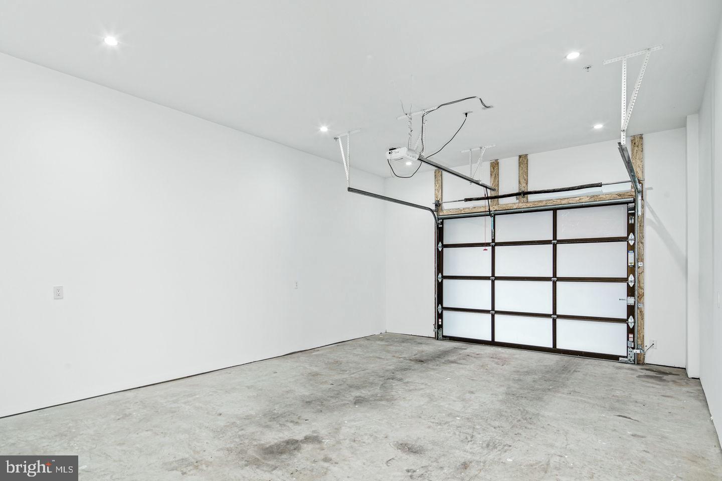 SOCIETY HILL - Residential Lease