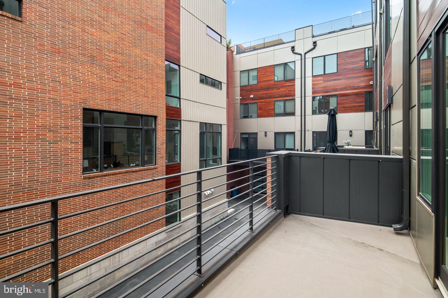 SOCIETY HILL - Residential Lease