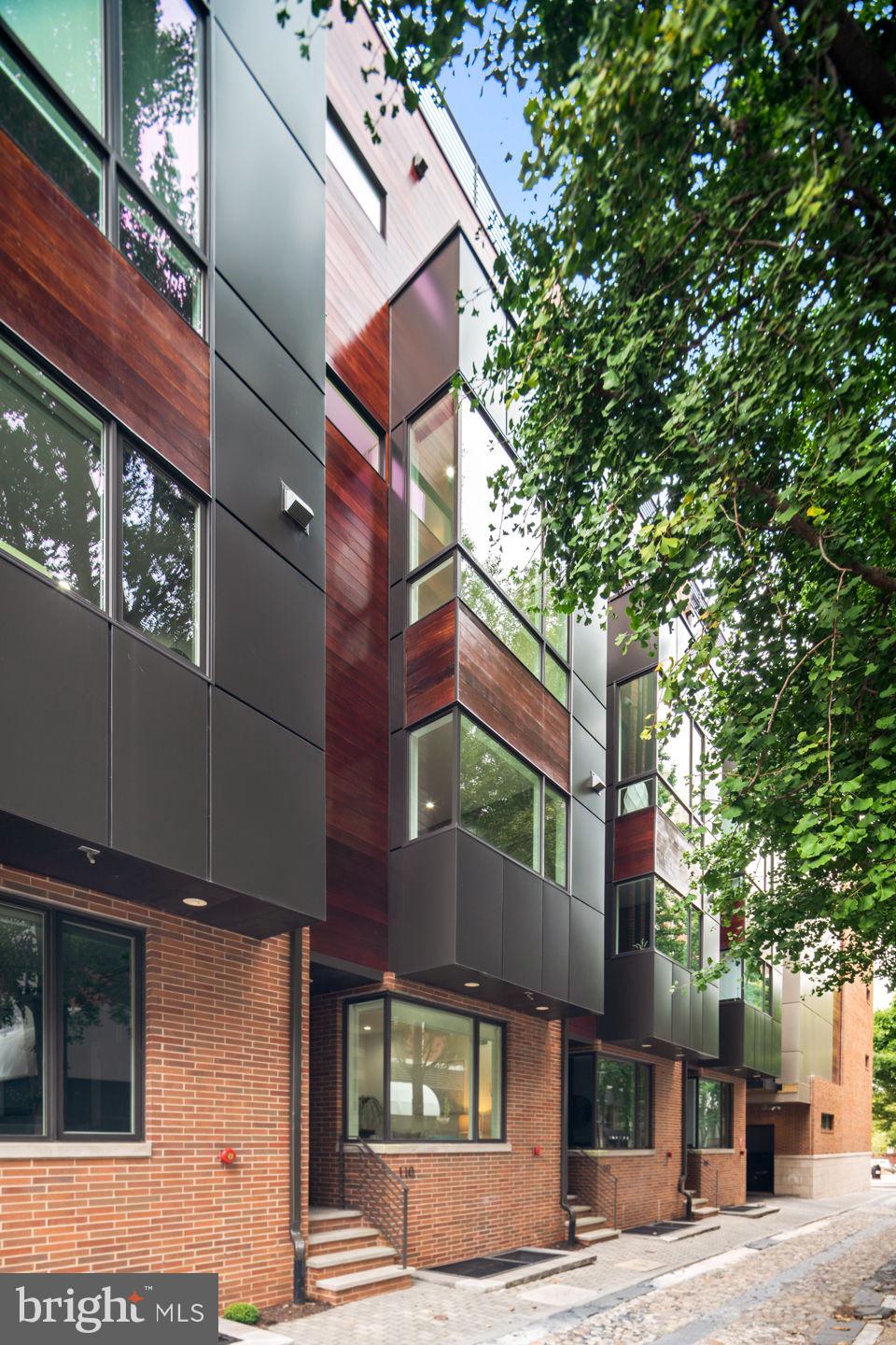 SOCIETY HILL - Residential Lease