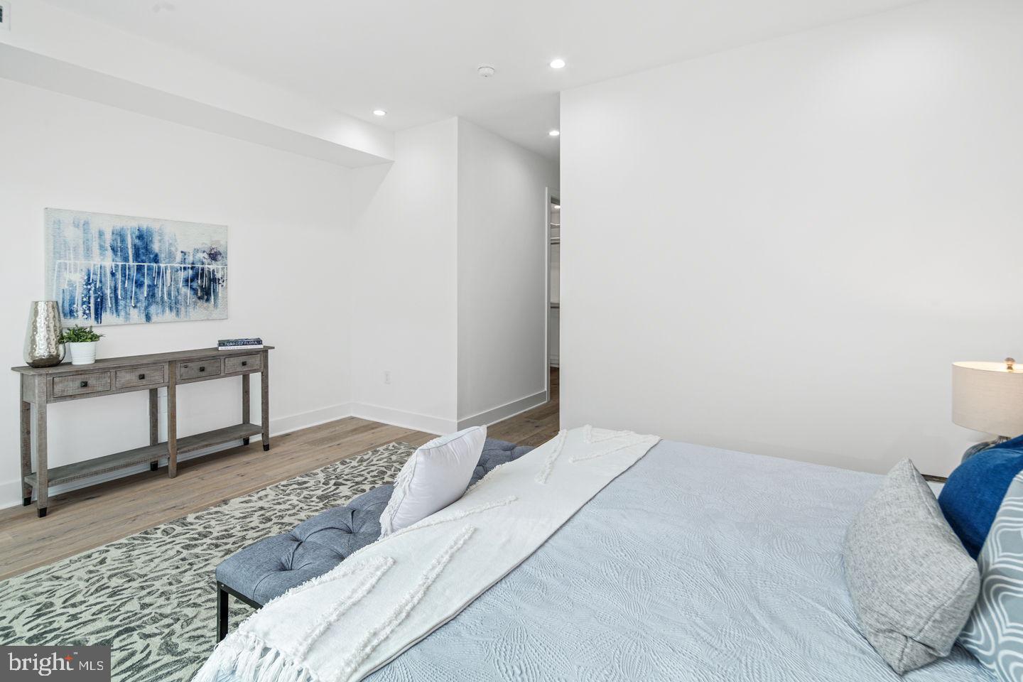 SOCIETY HILL - Residential Lease