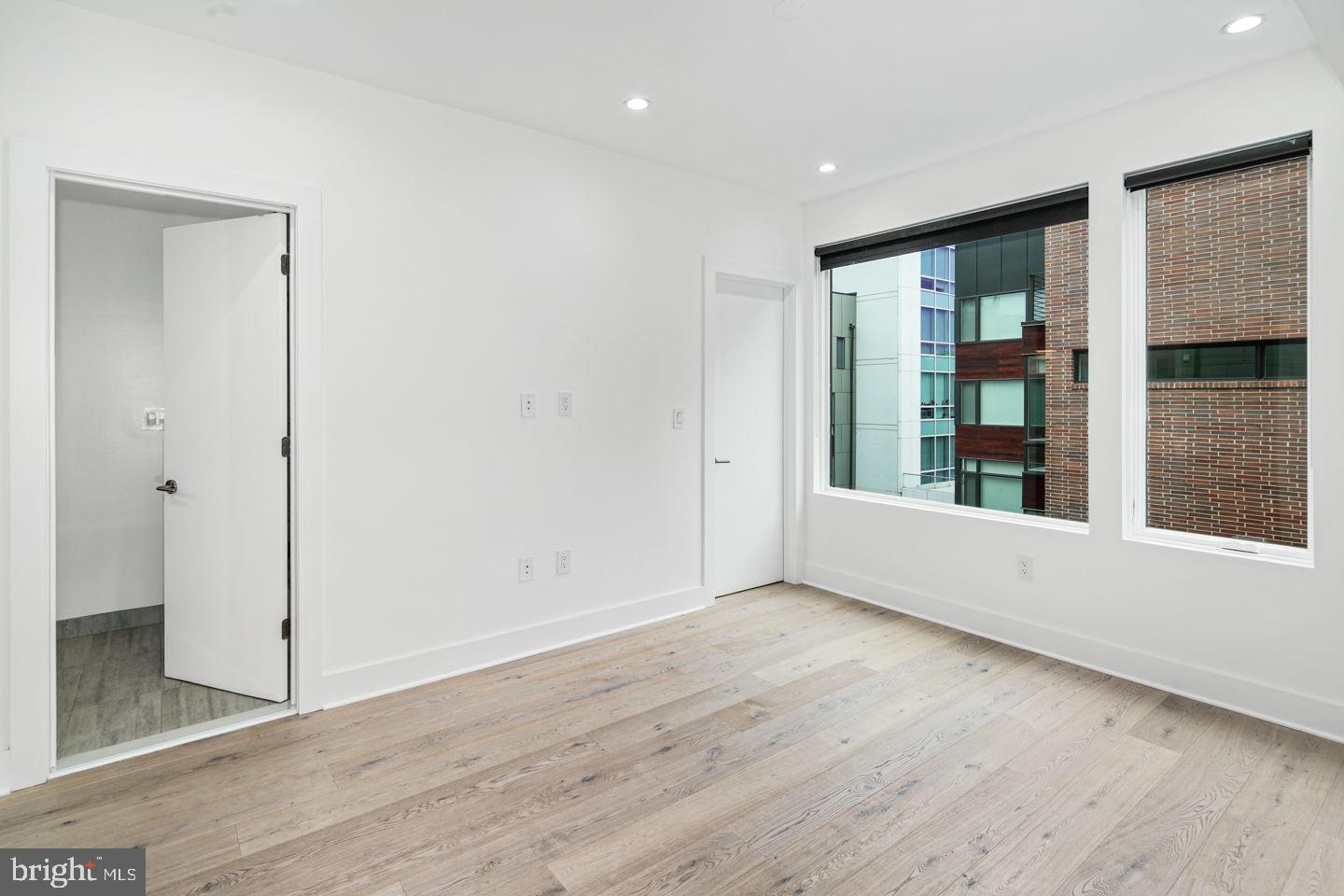 SOCIETY HILL - Residential Lease