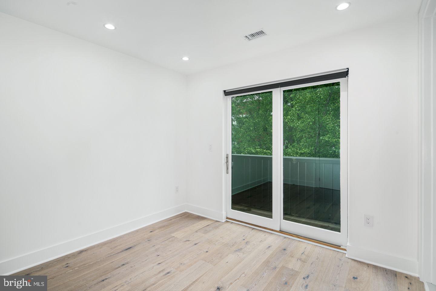 SOCIETY HILL - Residential Lease