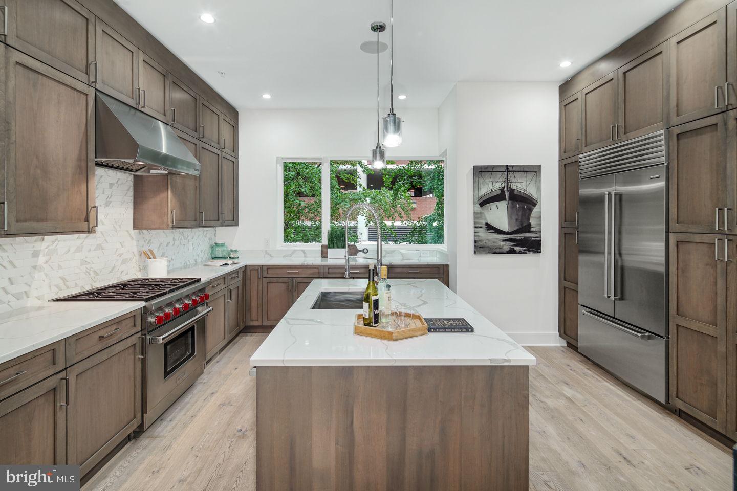 SOCIETY HILL - Residential Lease