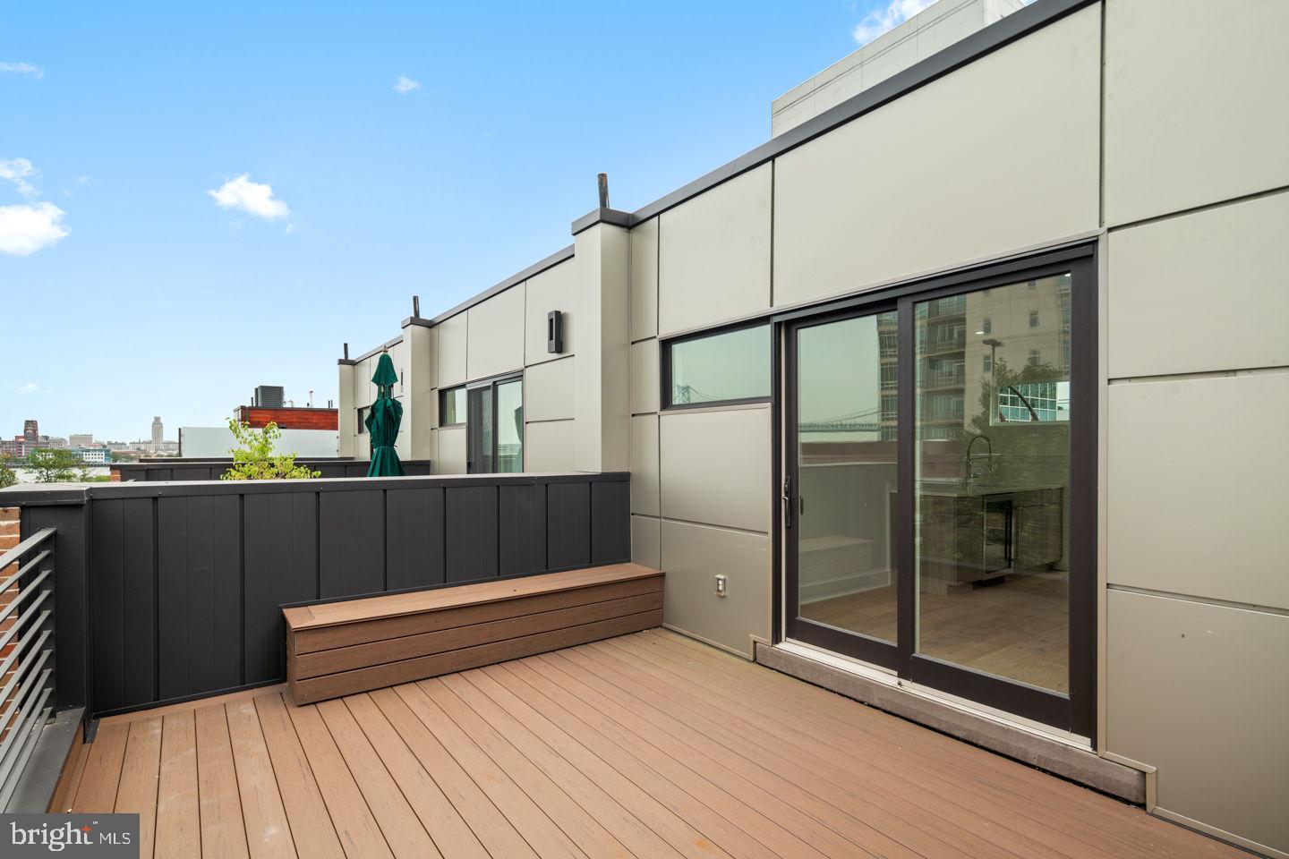 SOCIETY HILL - Residential Lease