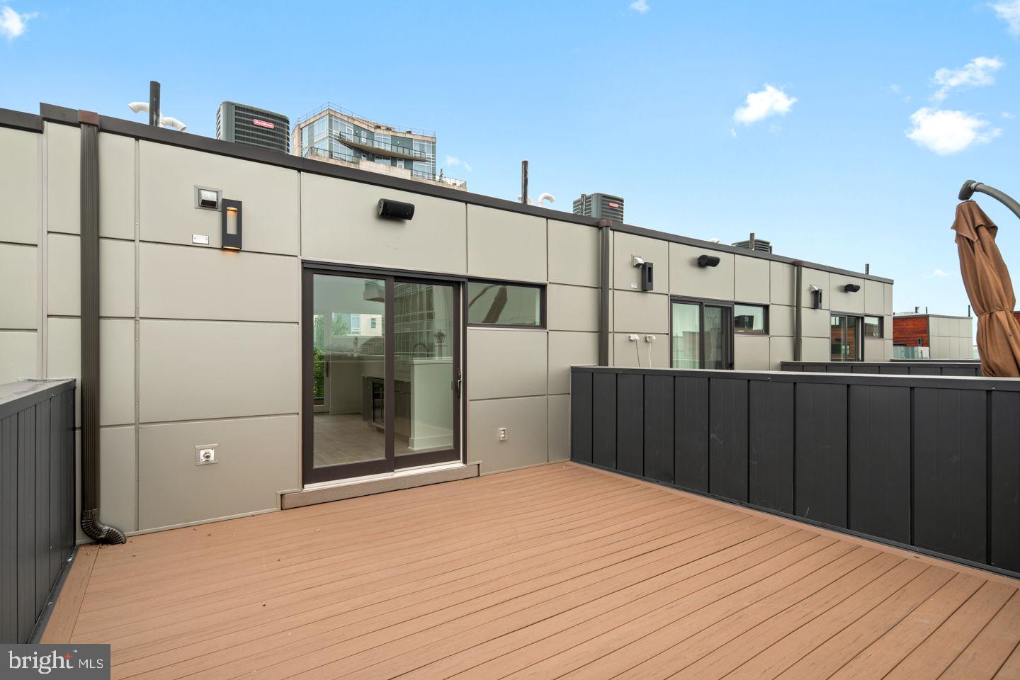 SOCIETY HILL - Residential Lease