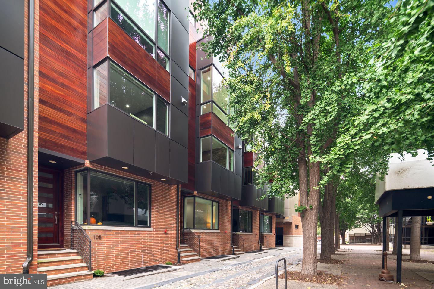 SOCIETY HILL - Residential Lease