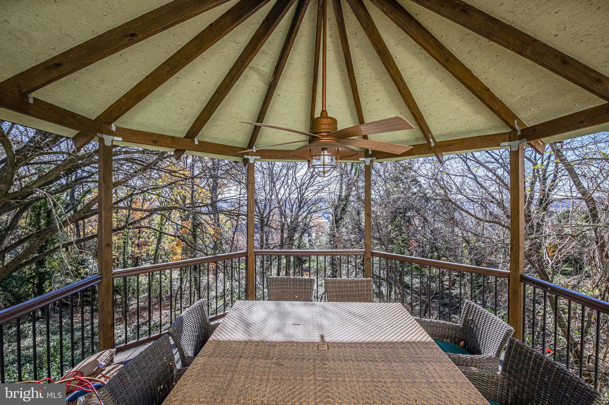 QUAKER HILL - Residential