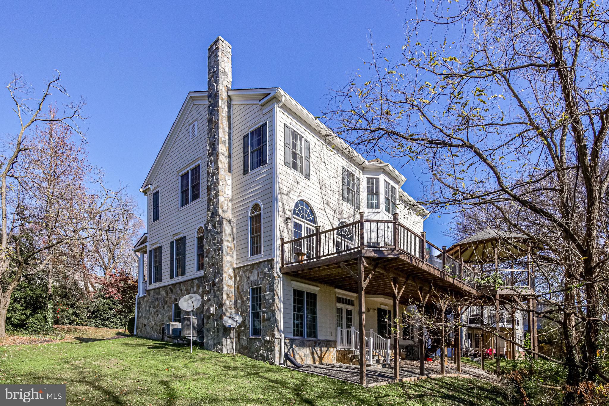 QUAKER HILL - Residential