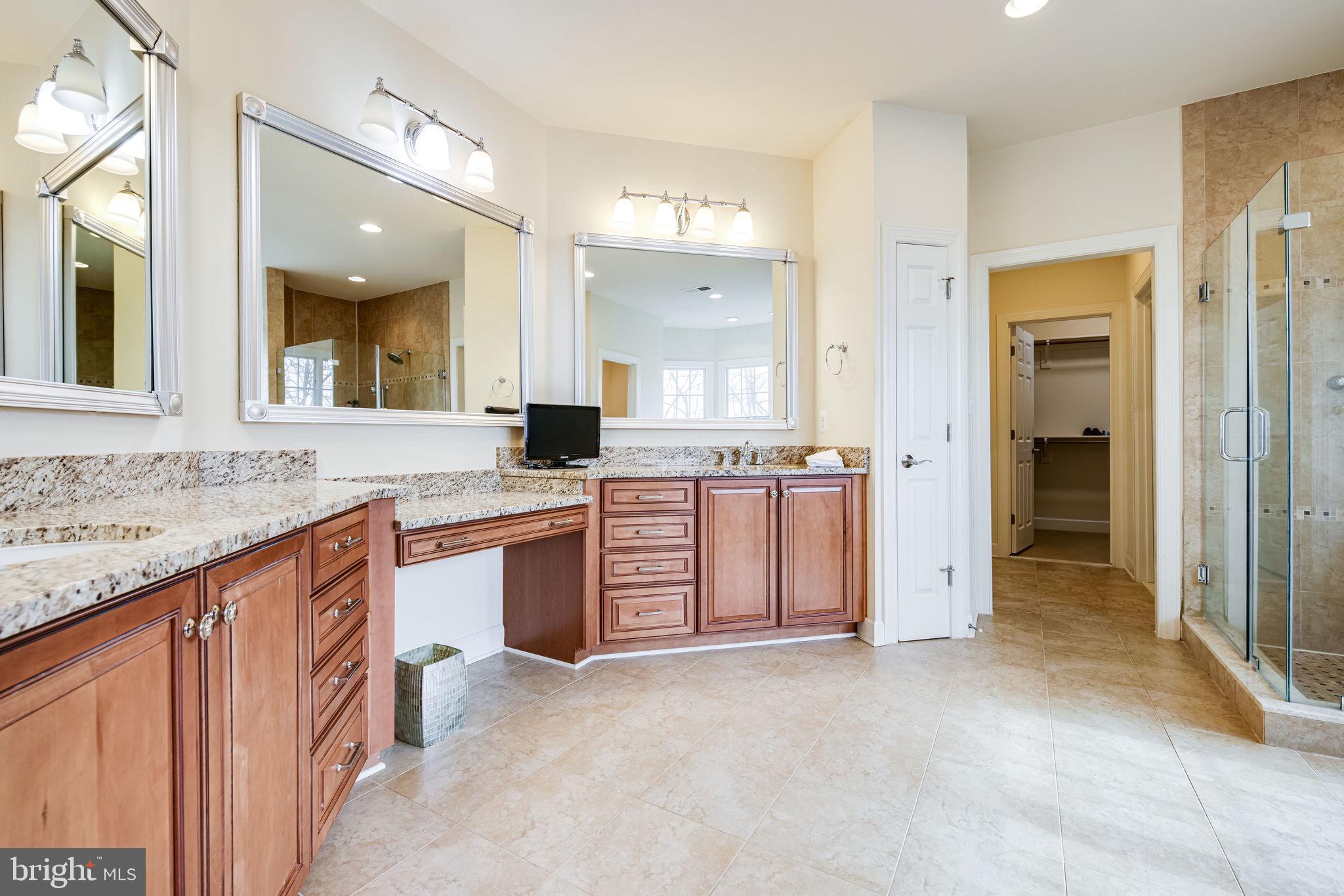 QUAKER HILL - Residential