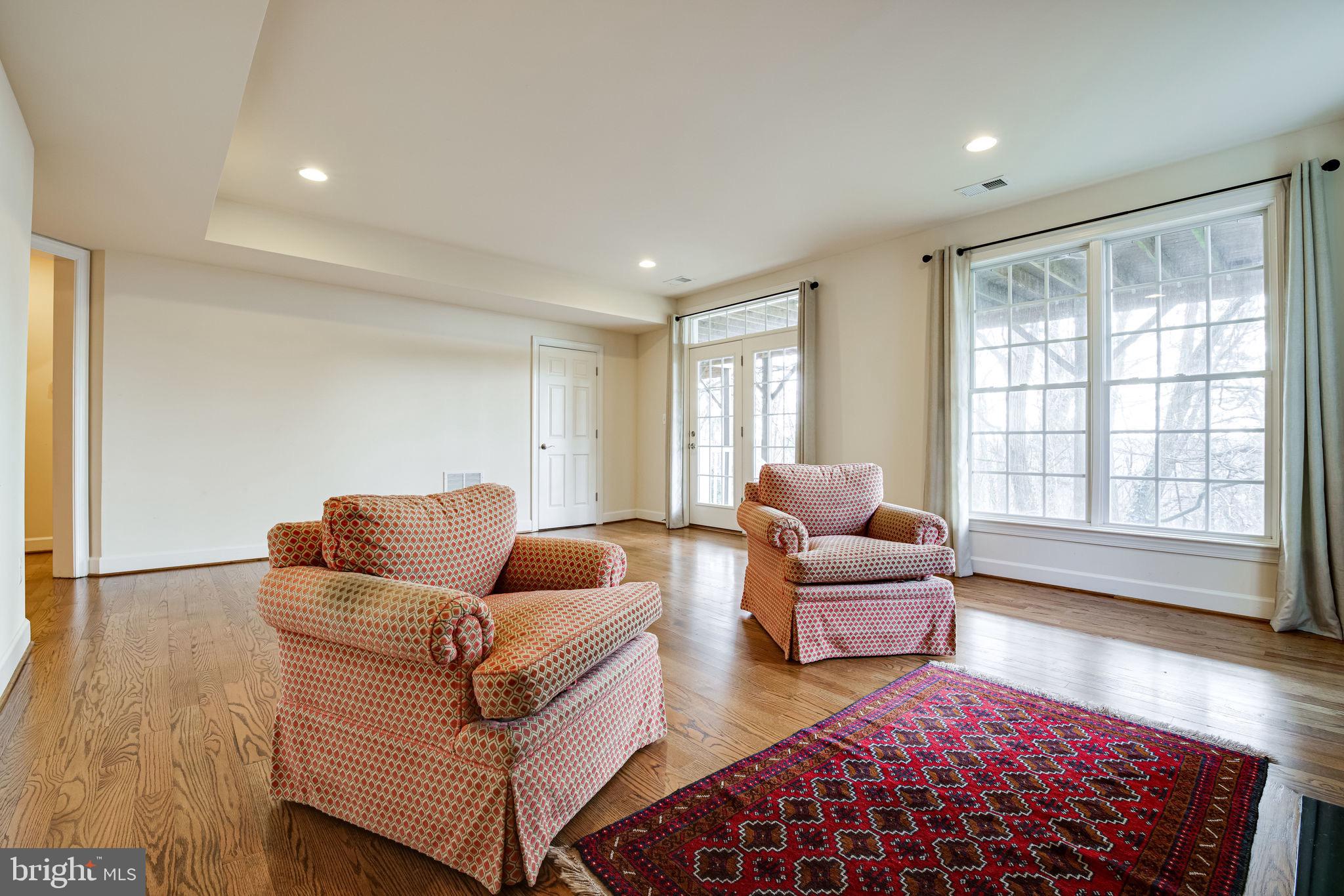 QUAKER HILL - Residential