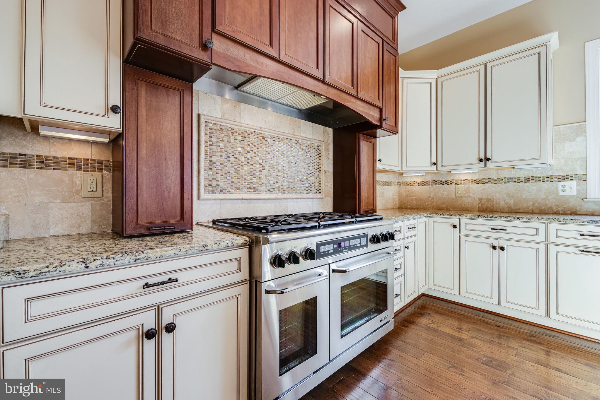 QUAKER HILL - Residential