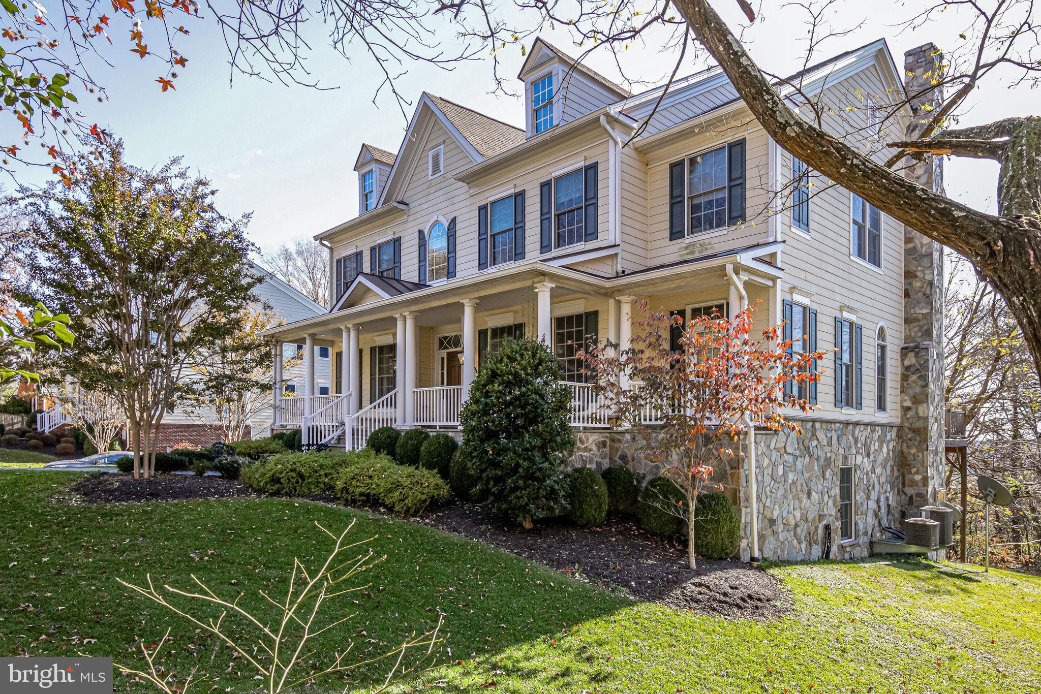 QUAKER HILL - Residential