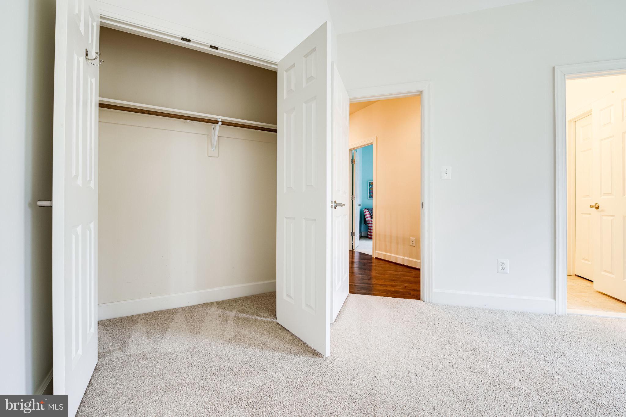 QUAKER HILL - Residential