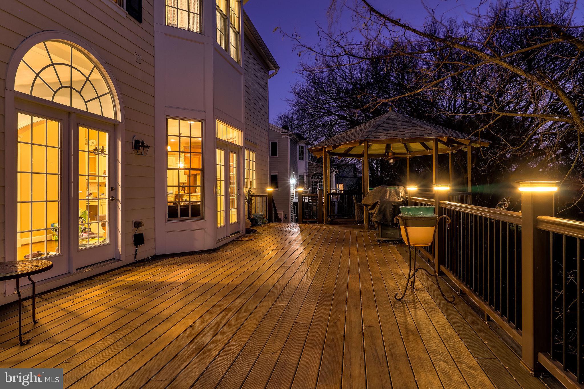 QUAKER HILL - Residential