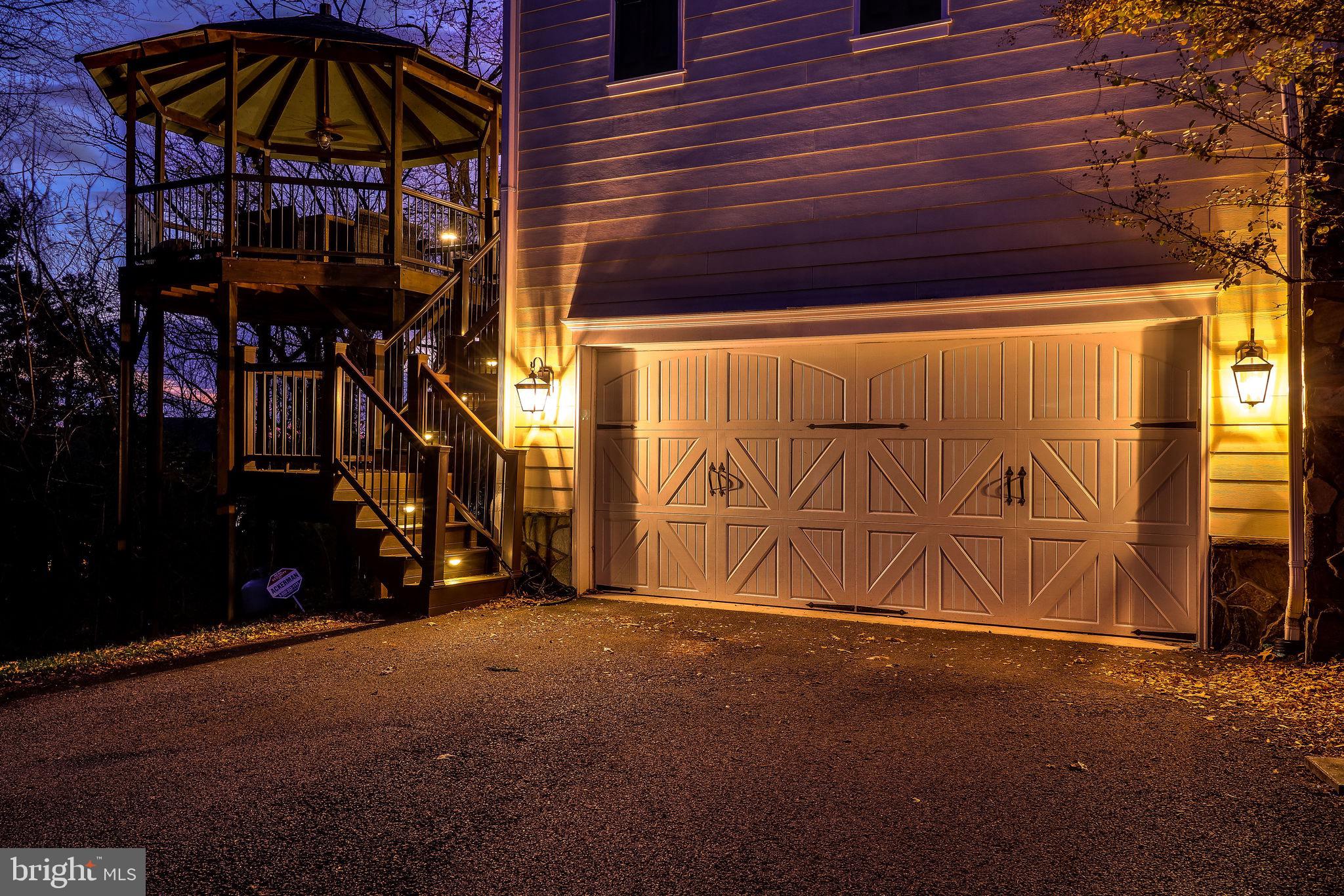 QUAKER HILL - Residential