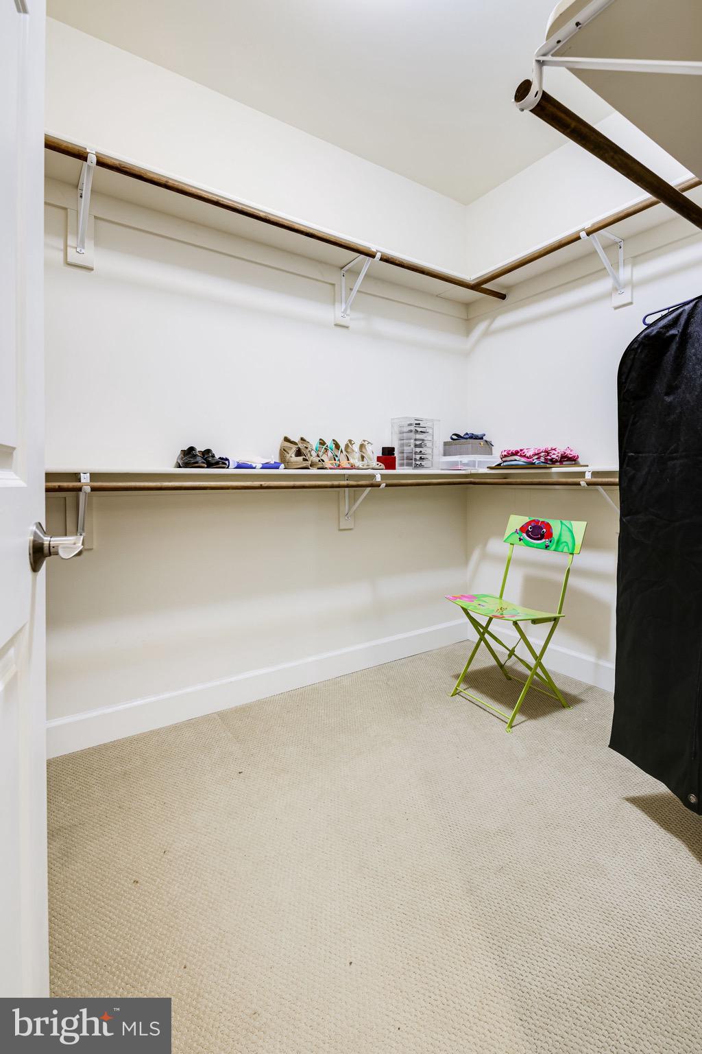 QUAKER HILL - Residential