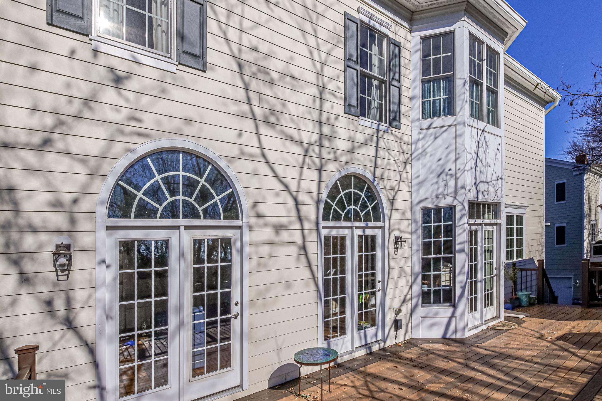 QUAKER HILL - Residential