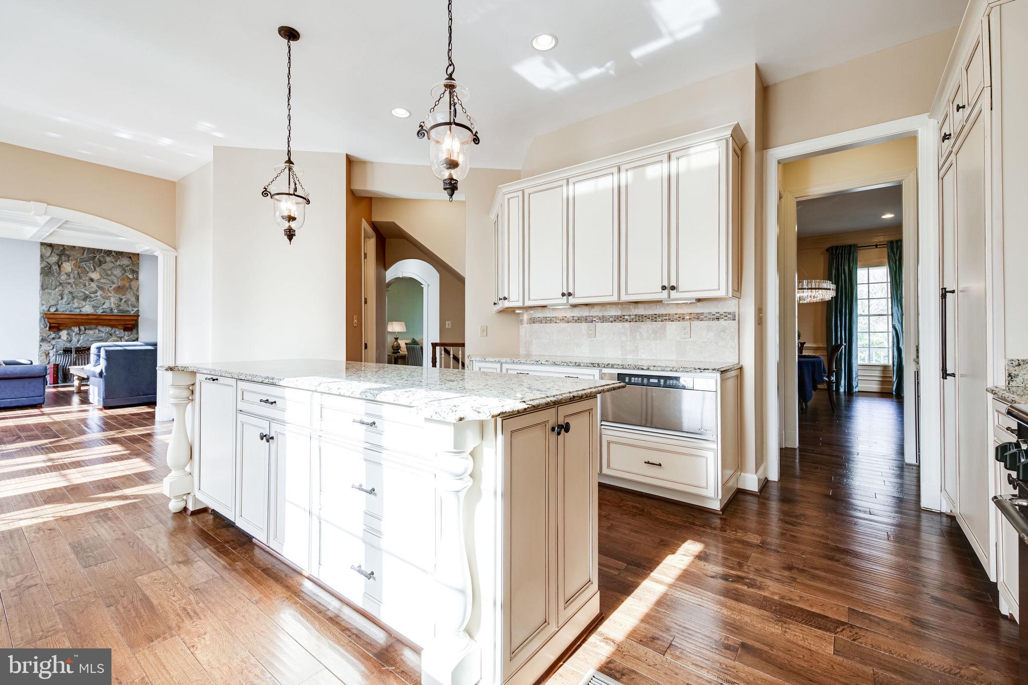 QUAKER HILL - Residential