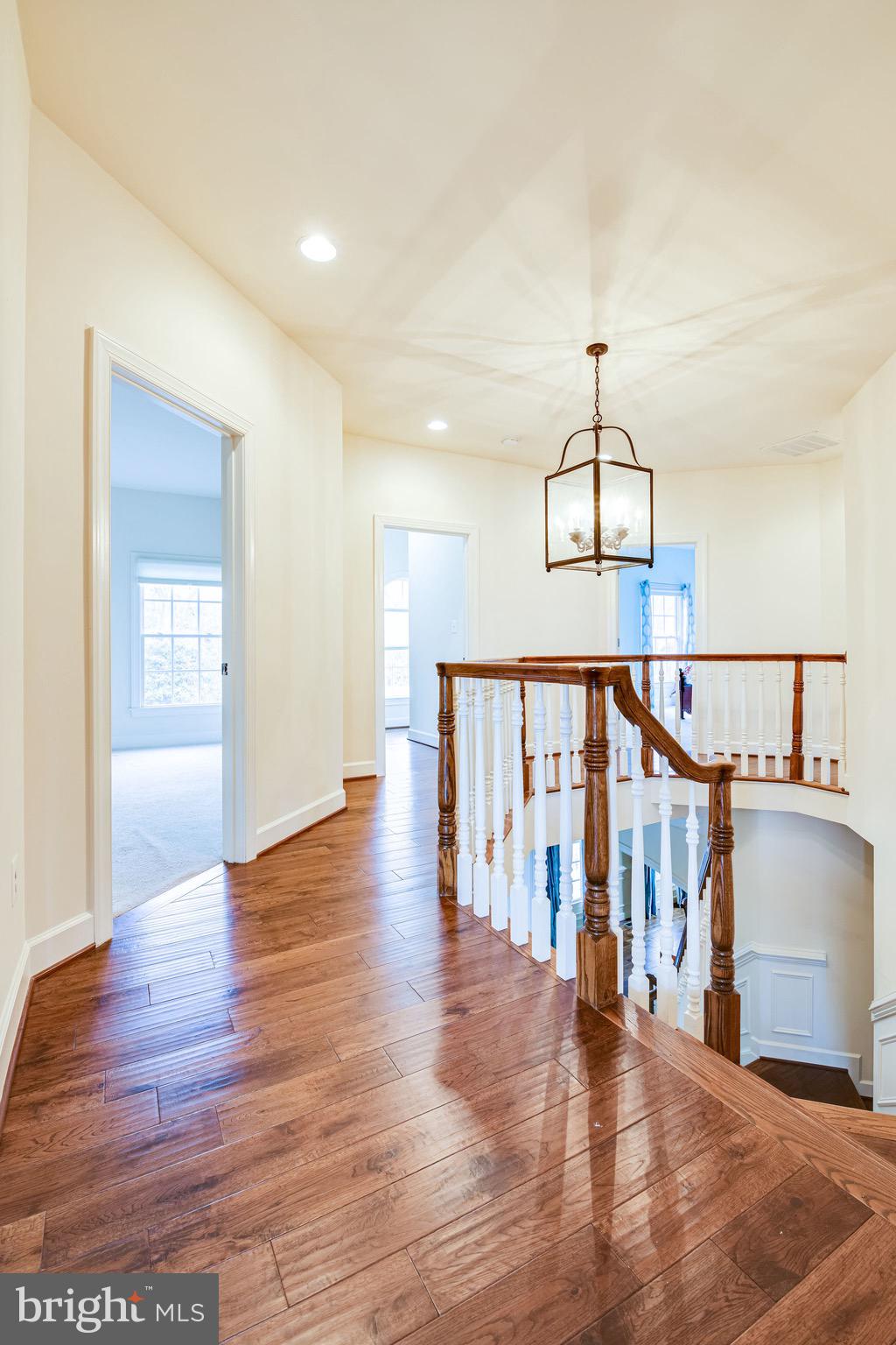 QUAKER HILL - Residential