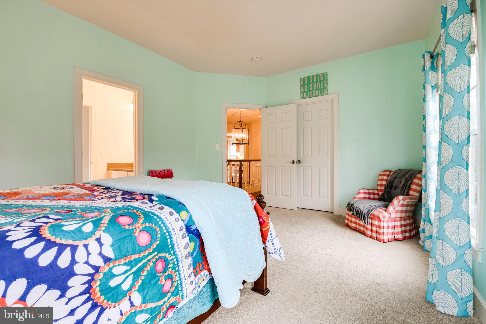 QUAKER HILL - Residential