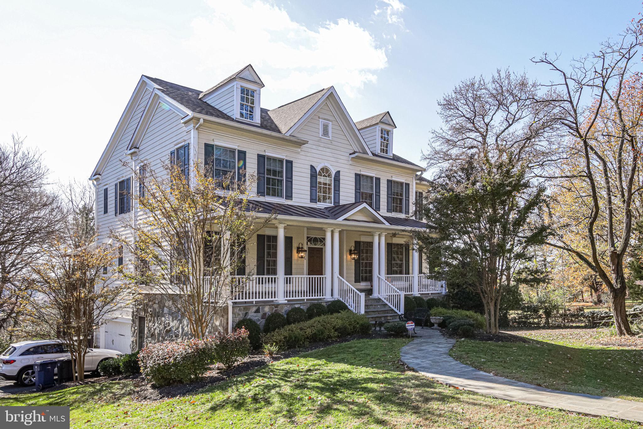 QUAKER HILL - Residential