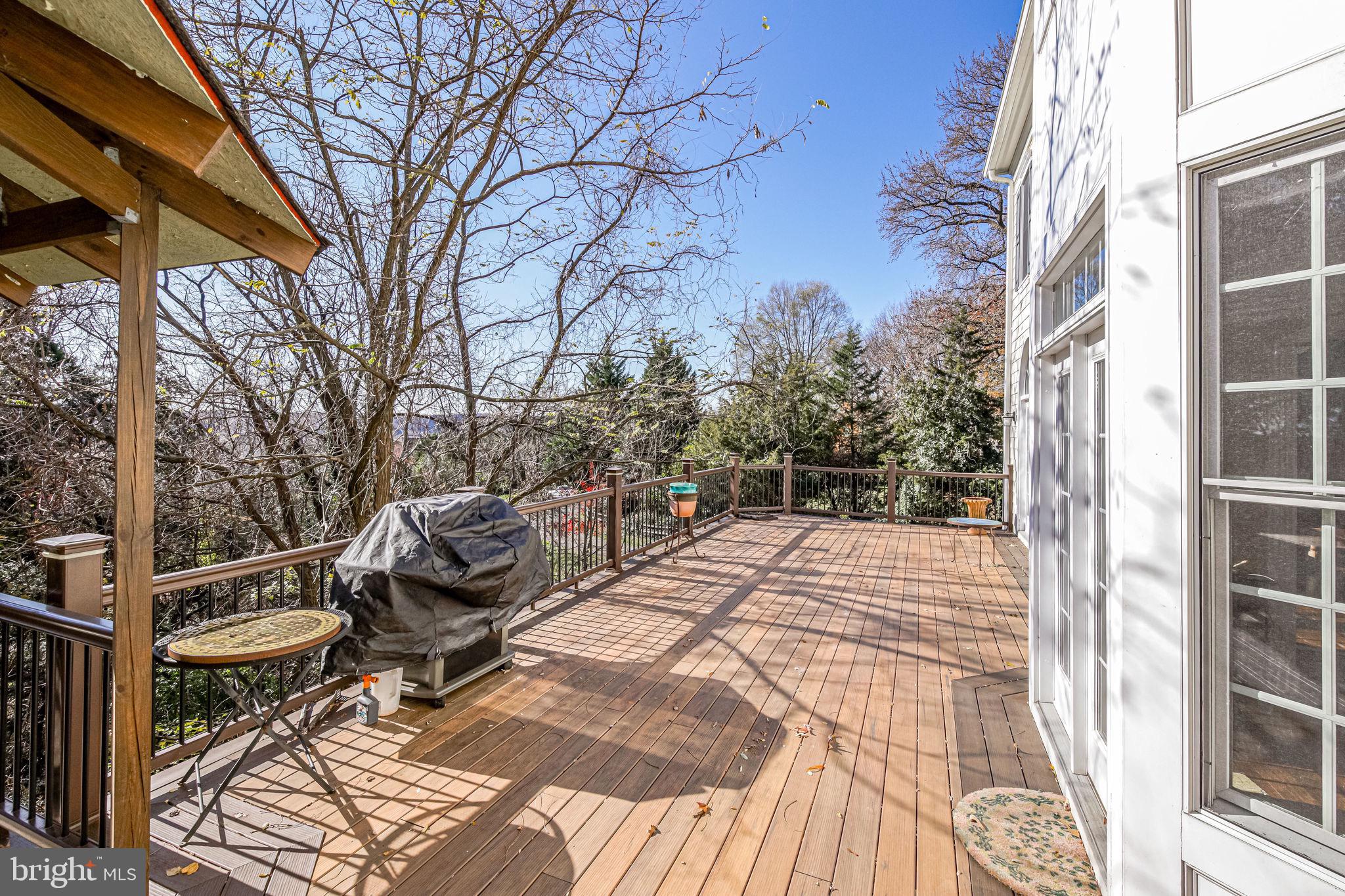 QUAKER HILL - Residential