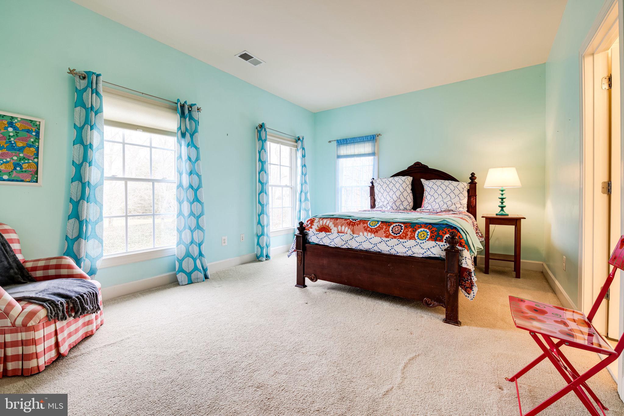 QUAKER HILL - Residential