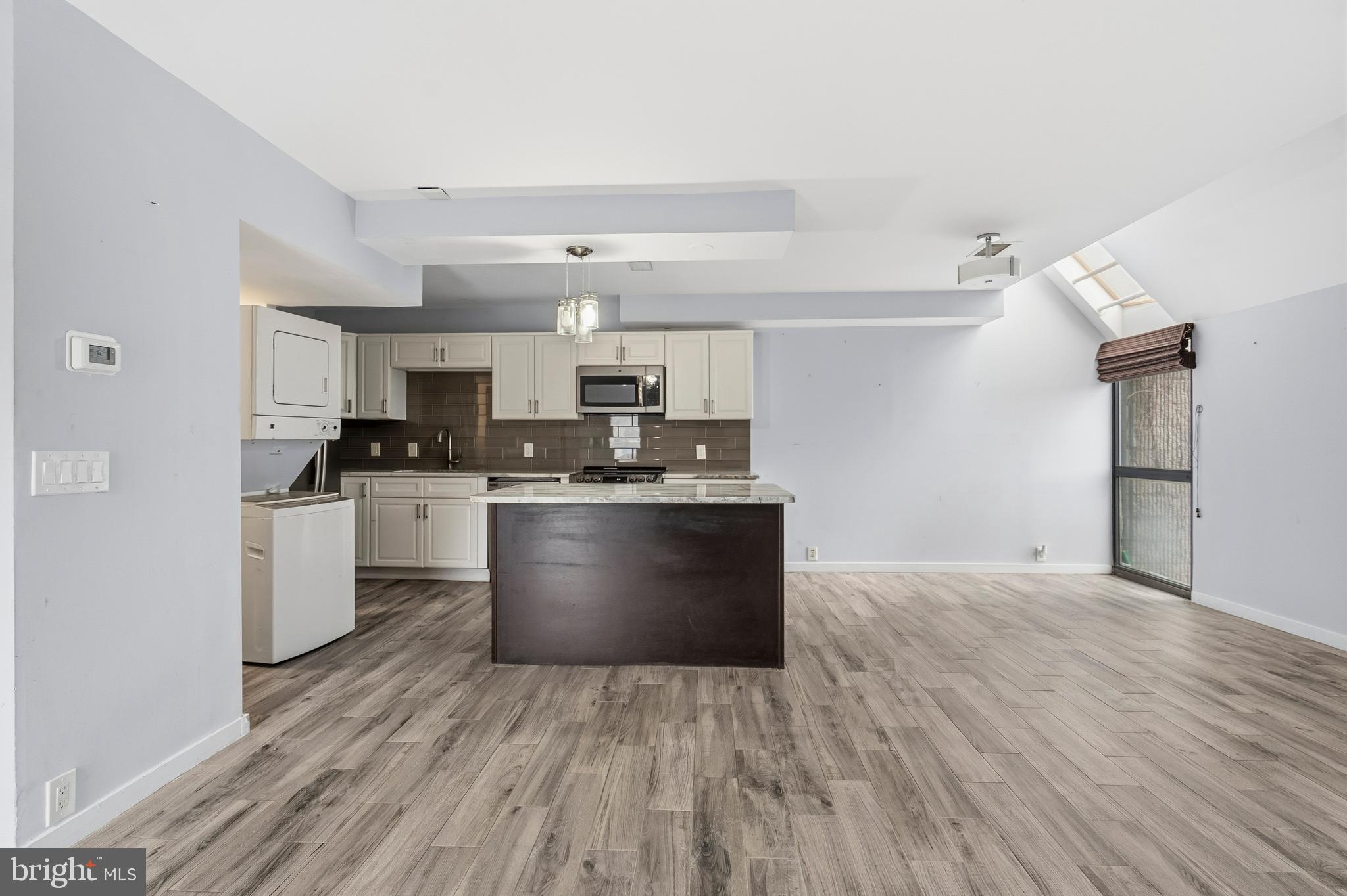 COLD SPRING NEWTOWN - Residential