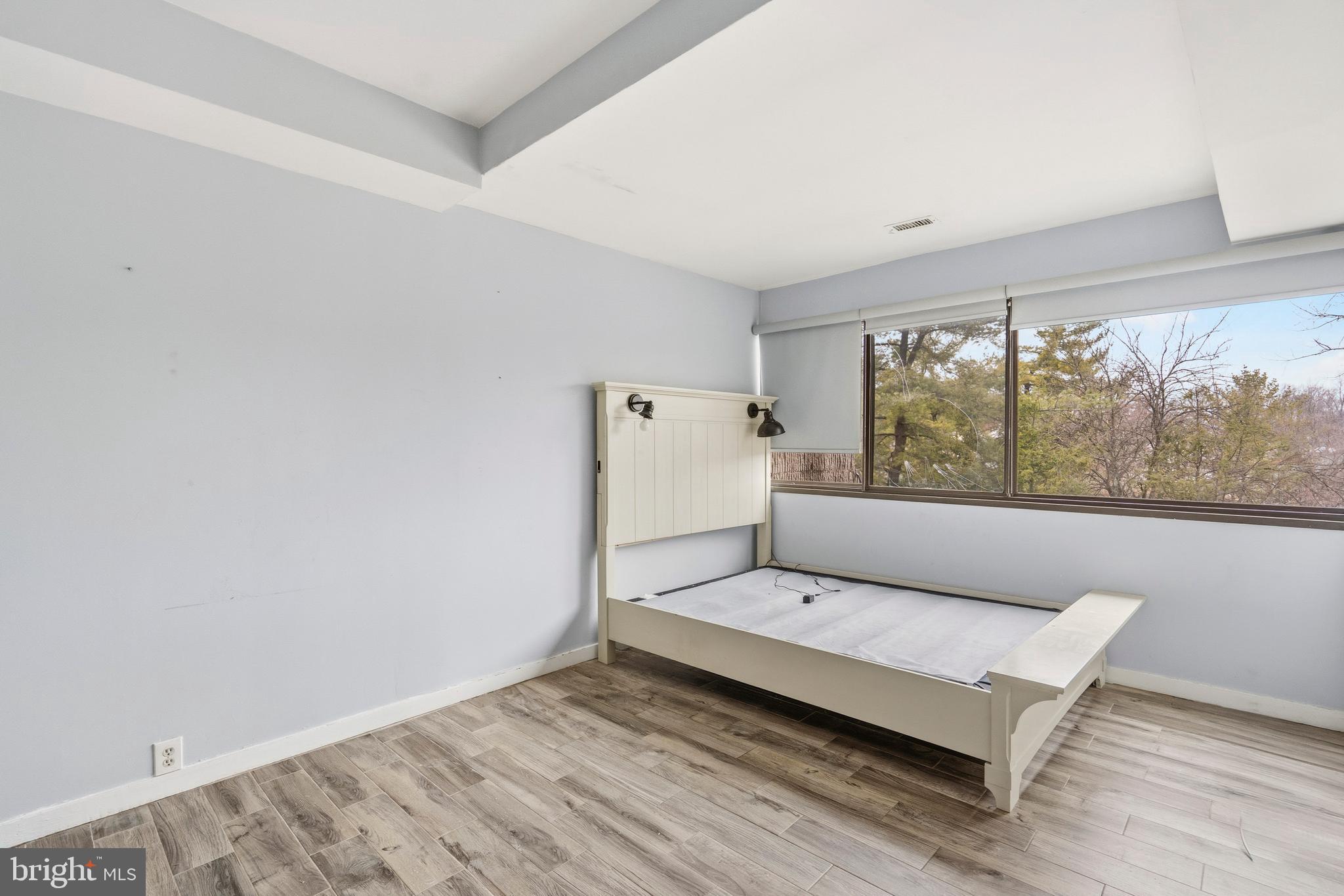 COLD SPRING NEWTOWN - Residential