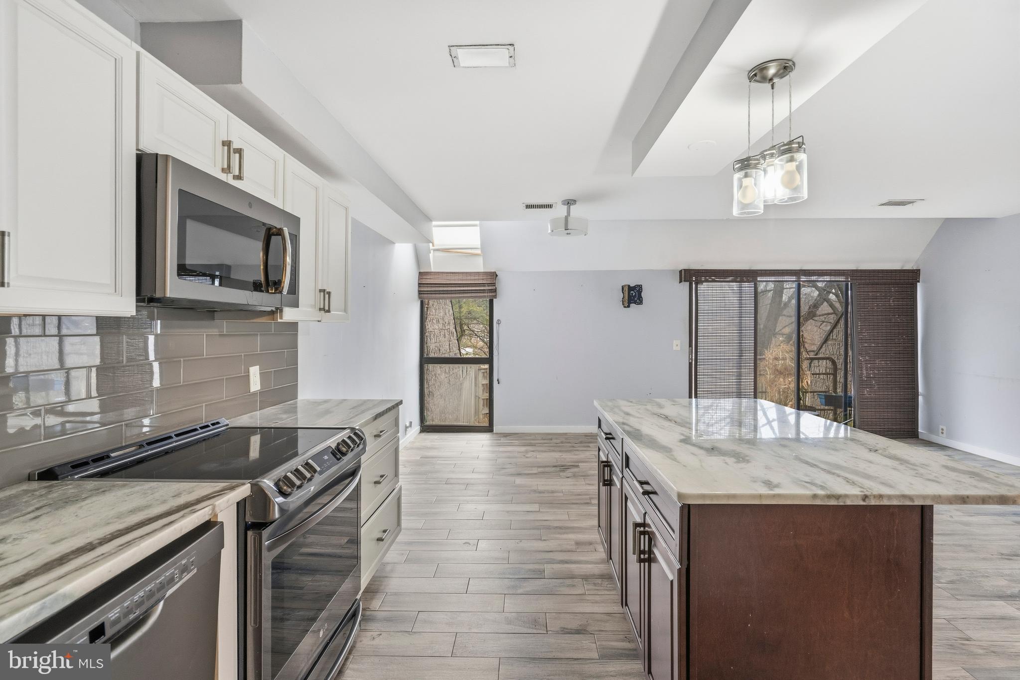 COLD SPRING NEWTOWN - Residential