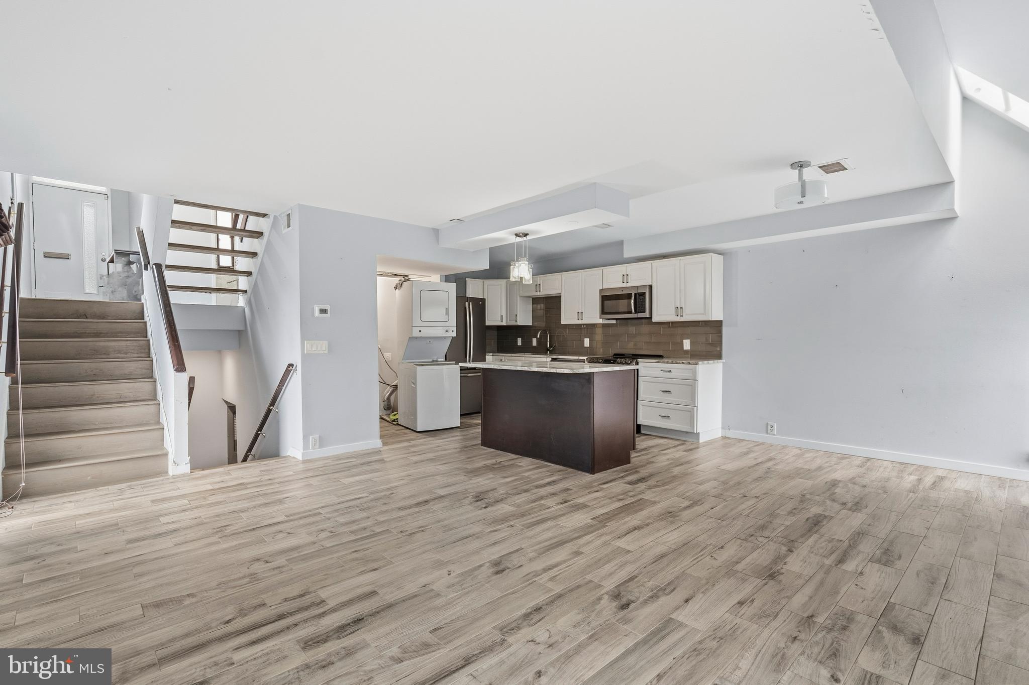 COLD SPRING NEWTOWN - Residential