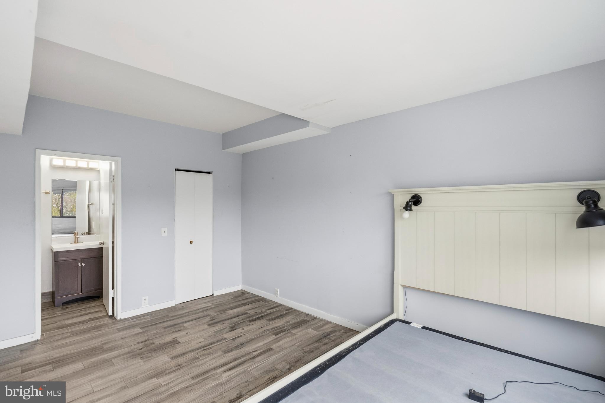 COLD SPRING NEWTOWN - Residential