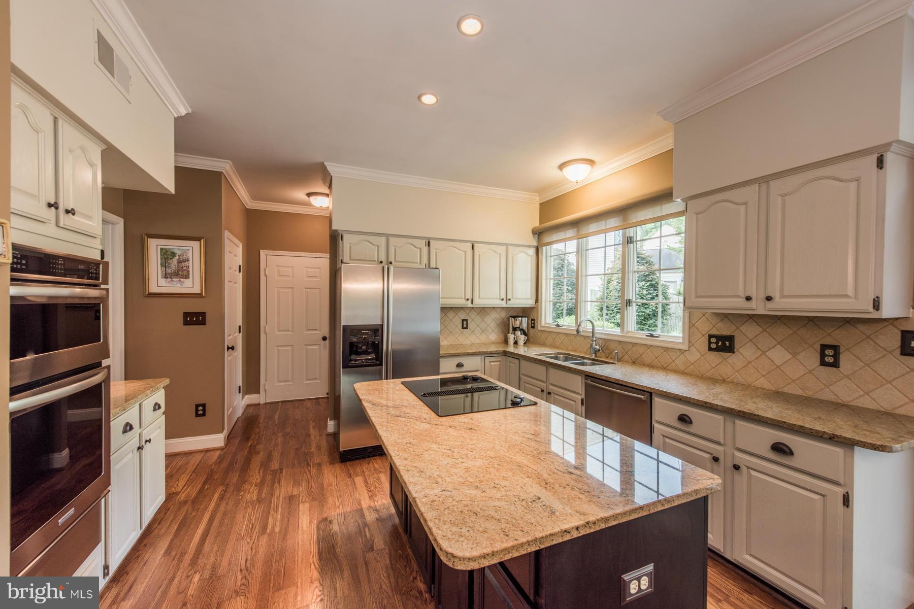 MCKENZIE MEADOWS - Residential