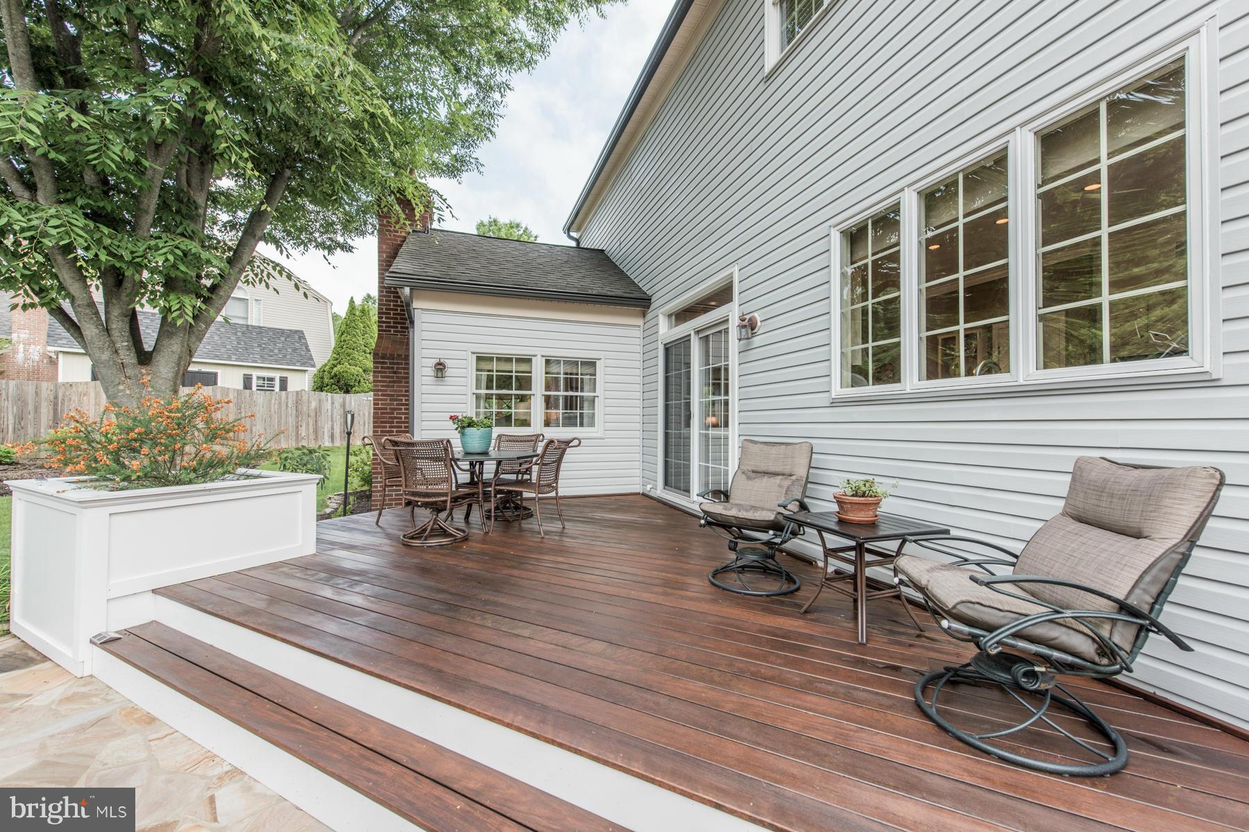 MCKENZIE MEADOWS - Residential