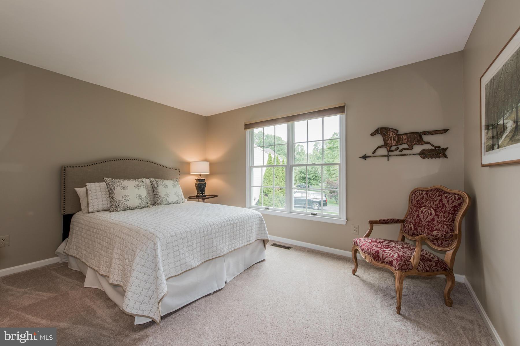 MCKENZIE MEADOWS - Residential