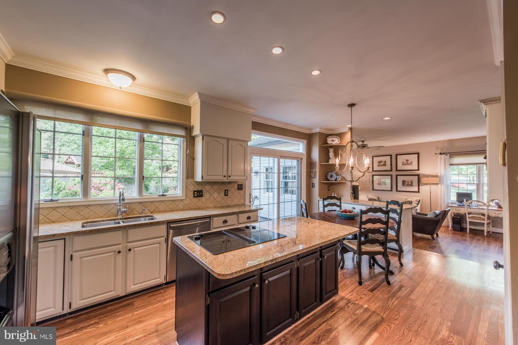 MCKENZIE MEADOWS - Residential