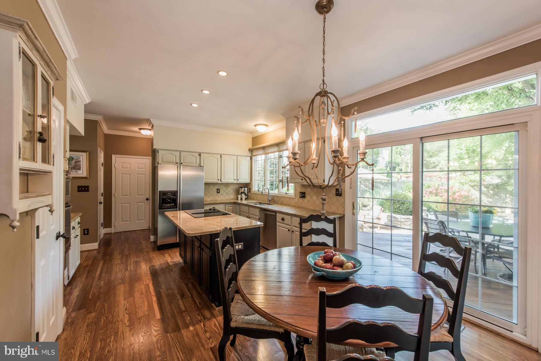 MCKENZIE MEADOWS - Residential