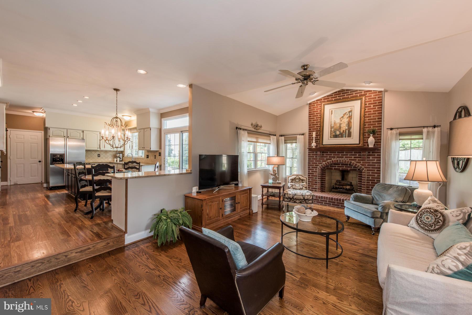 MCKENZIE MEADOWS - Residential