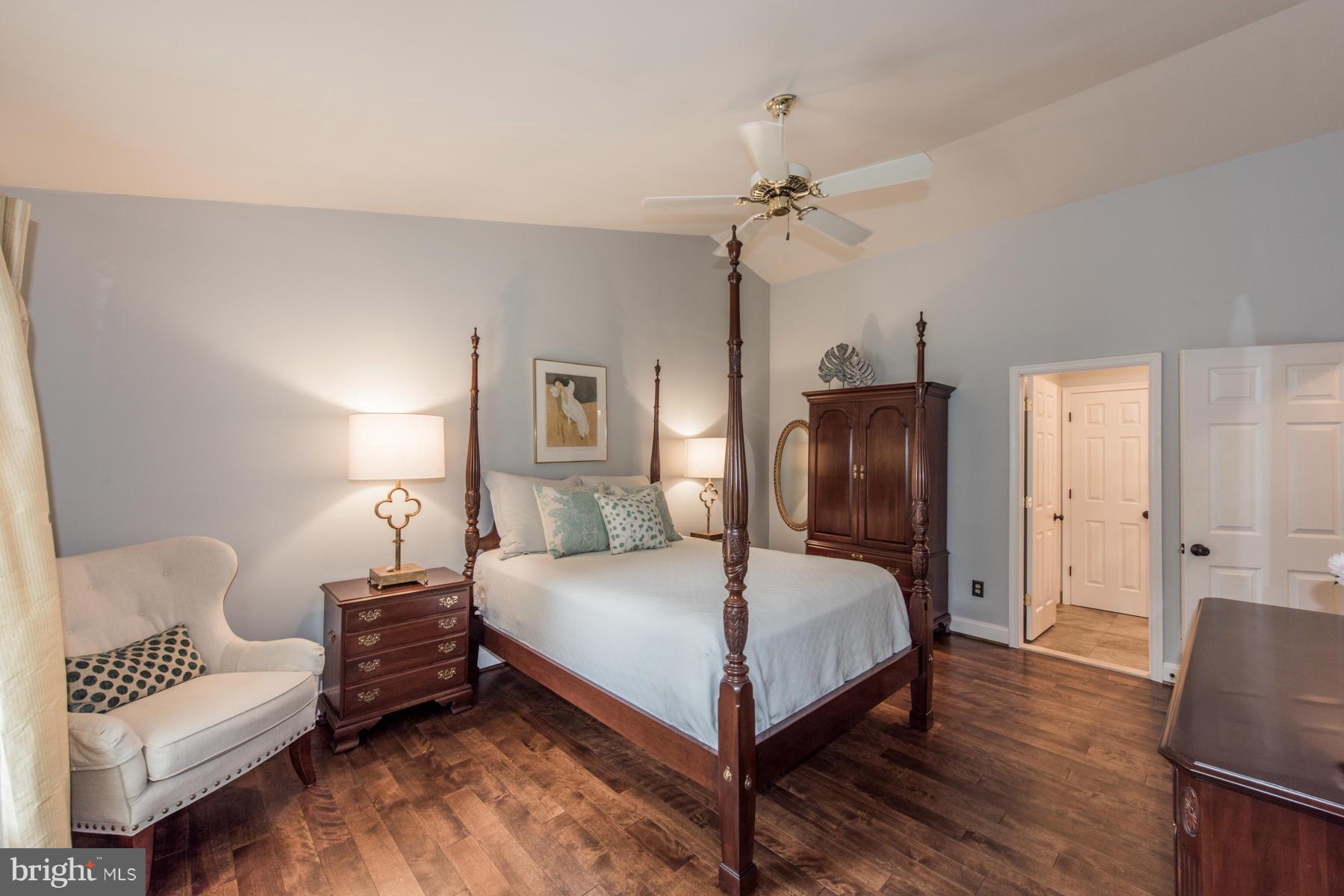 MCKENZIE MEADOWS - Residential